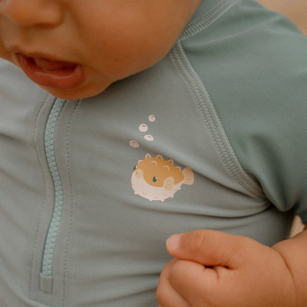 zwemshirt-korte-mouw-groen-seashells-and-stripes