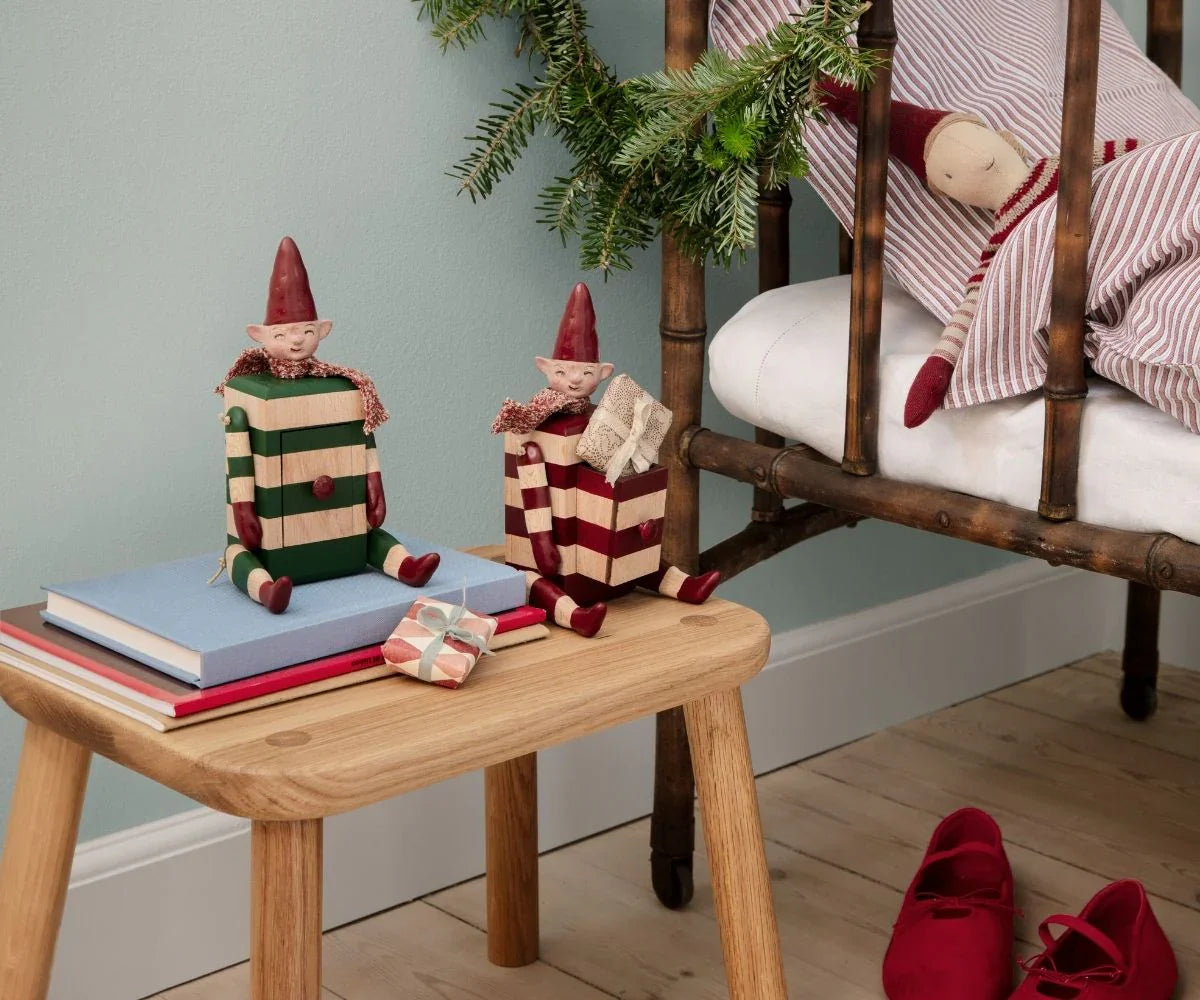 PRE-ORDER: Maileg Elf with Drawer - Green (Estimated Arrival Mid August)